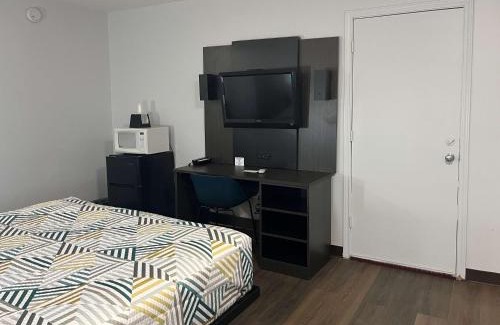 Artesia Hotel | Motel 6 Artesia, NM