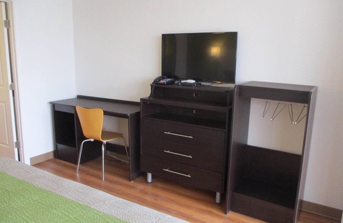 Chilhowie Hotel | Motel 6 Chilhowie, VA I-81