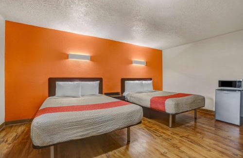 Clovis Hotel | Motel 6-Clovis, NM