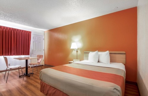 Colby Hotel | Motel 6 Colby, KS