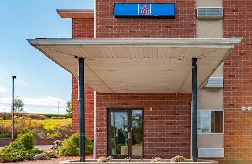 Sybertsville Hotel | Motel 6-Drums
