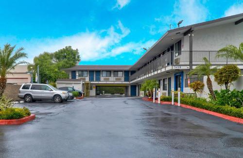 El Monte Hotel | Motel 6-El Monte, CA - Los Angeles