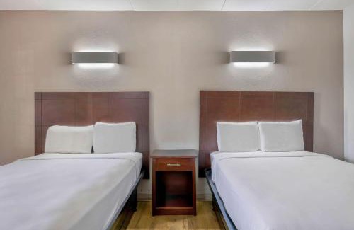Falls Church Hotel | Motel 6-Falls Church, VA - Arlington Boulevard