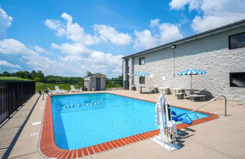 Pittsburg Hotel | Motel 6-London, KY