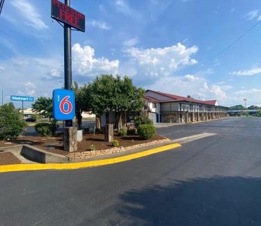 Manchester Hotel | Motel 6 Manchester TN