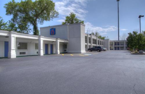 Richfield Hotel | Motel 6-Richfield, OH