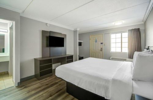 North San Antonio - SAT Hotel | Motel 6 San Antonio, TX I-35 North Corridor