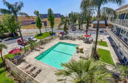 San Bernardino Hotel | Motel 6-San Bernardino, CA - North