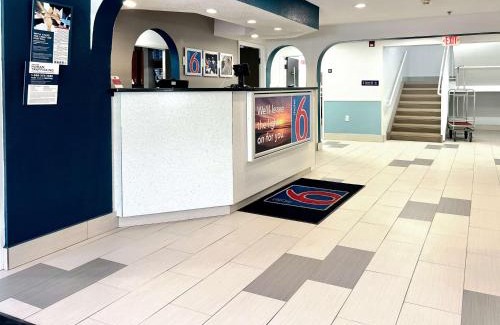 Simpsonville Hotel | Motel 6-Simpsonville, SC - Greenville