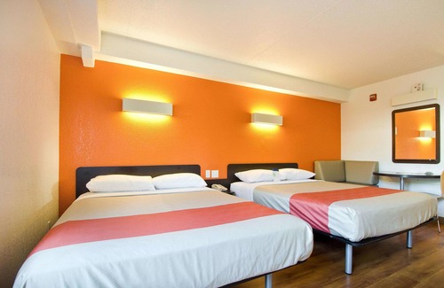 Springfield Hotel | Motel 6 Springfield, VA - Washington DC Southwest