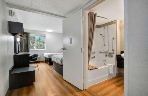 York Hotel | Motel 6-York, PA - North