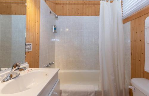 Riviere-du-Loup Regional County Municipality Hotel | Motel au Fleuve d'Argent