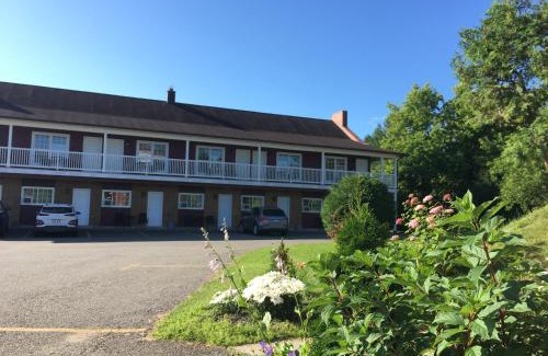 Sherbrooke Hotel | Motel le Sabre