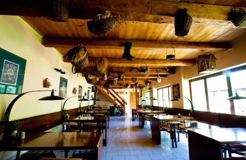 Houska House | Motel Svatý Kryštof