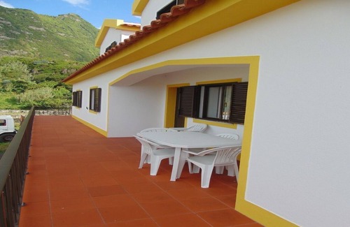 Lajes das Flores Apartment | Mother-in-Law's House 1