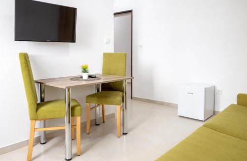 Tovarniky Apartment | Motorest Farmárik