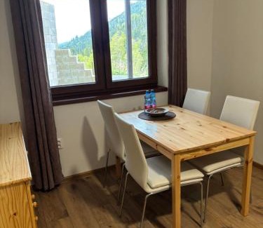 Jaraba House | Motorest SKI Čertovica