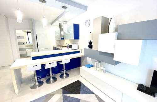 Tropea Apartment | "MOTTOLA APARTMENT" SUITE with Terrace 200 m from the sea