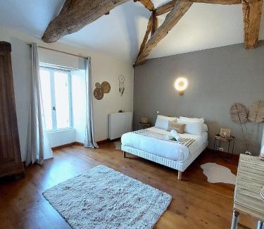 Le Puy Bed & Breakfast | Moulin de Monpoisson