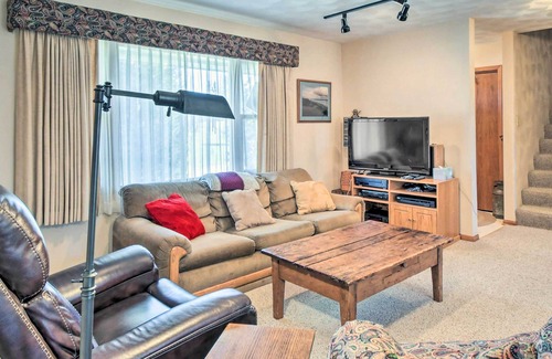 Mount Pleasant House | Mount Pleasant Home - 2 Mi to Charming Downtown!