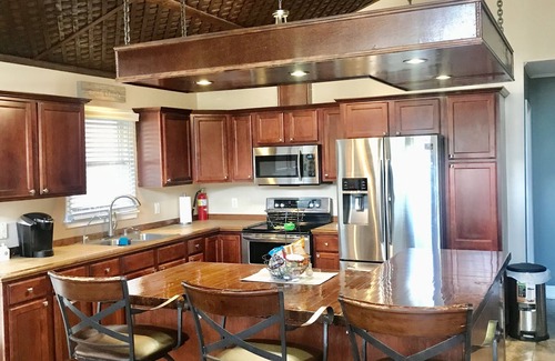 Lynn Garden Ski Chalet | Mountain Bliss.your chalet getaway retreat! 4BR 2BA with private setting!