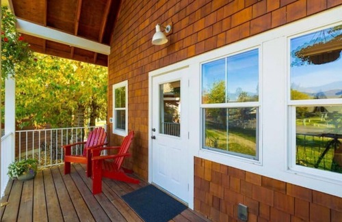 Dover Bay House | Mountain Bluebird Lakehouse