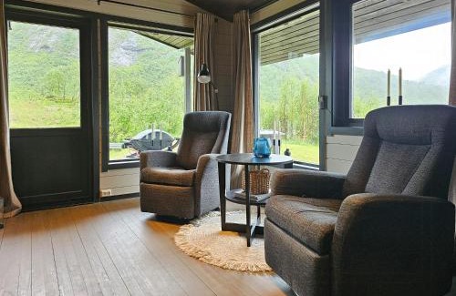 Masfjorden House | Mountain Cabin With Magical View And Tranquil Lake