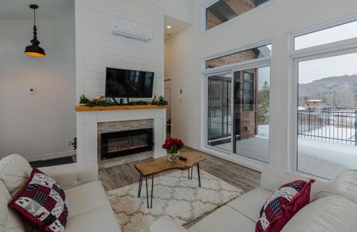 Wentworth-Nord Ski Chalet | Mountain Escape with Pool, Near Ski Slopes & Trails