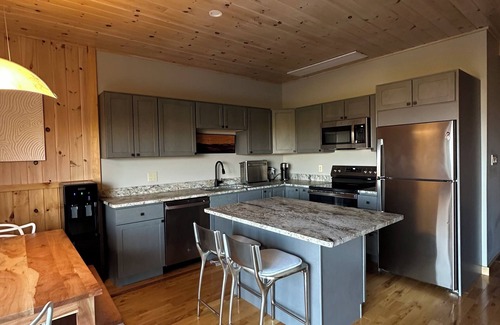 Bouvet Island House | Mountain Escape with Sauna and Breathtaking Views – 18 Mins to Sugarloaf