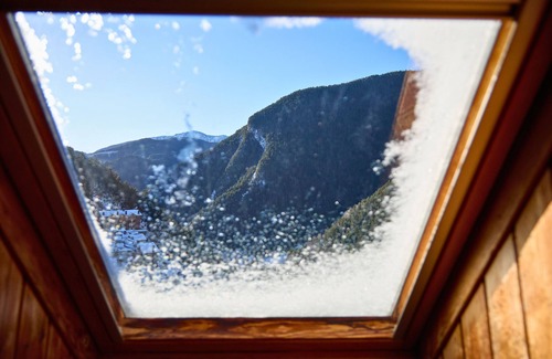 Mas de Ribafeta Apartment | Mountain Gem: Duplex w Views Near the Slopes