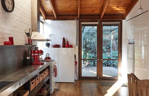 Mount Toolebewong House | Mountain get-away, nestled in the majestic Mount Toolebewong forest