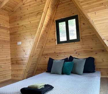 Arakapas House | Mountain Glamping Cabin With Kids Playground and Pool