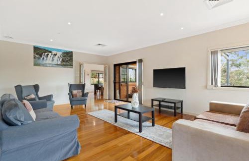 Wentworth Falls House | Mountain Haven 5-BR Escape