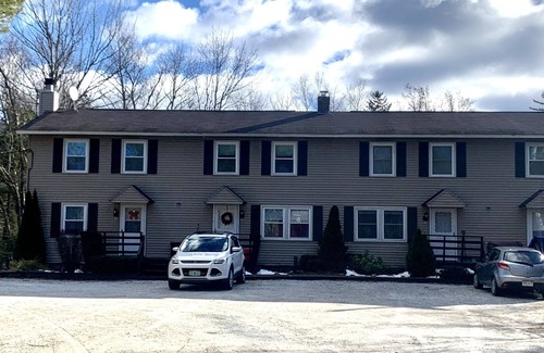 East Haven  Rutland County Condo | Mountain Hideaway condo - next to PICO and 10min to Killington!