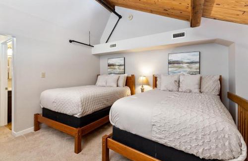 Wintergreen House | Mountain Inn Lodge 59 with Wintergreen Advantage