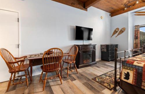 Wintergreen House | Mountain Inn Studio 93 with Wintergreen Advantage