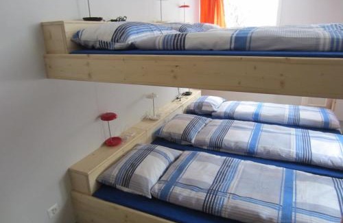 Lenk Hostel | Mountain Lodge Backpackercamp