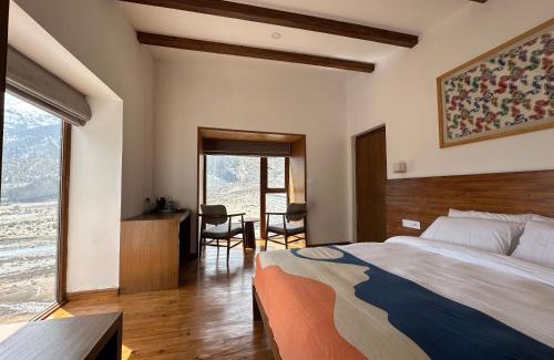 Gandaki Zone Hotel | Mountain Lodges of Nepal Chame