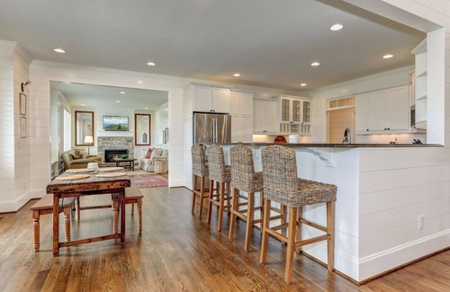 Big Canoe House | Mountain Manor - Mountain views and luxurious comfort in Big Canoe!