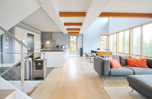 Golden House | Mountain Modern design at its Finest. Newly built 4000 sq. ft. home at KHMR.