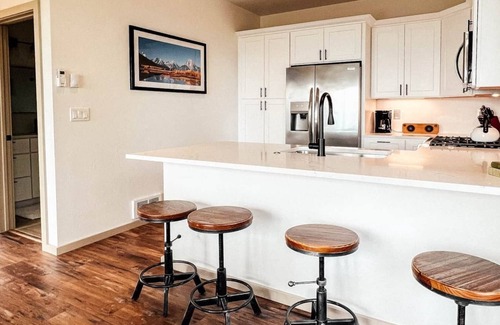 Sagle House | Mountain Retreat w/Views of Lake Pend Oreille