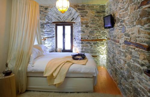 Mouresi House | Mountain's Secret