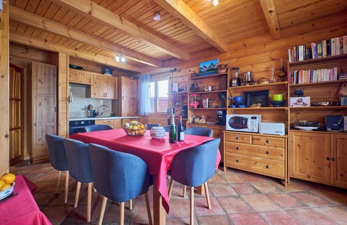 La Joue du Loup Ski Chalet | Mountain ski chalets in “La Joue Du Loup' in Le Dévoluy (Hautes-Alpes)