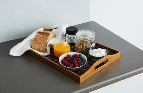Kurrajong Heights Apartment | Mountain Sojourn - Tranquil Kurrajong Getaway