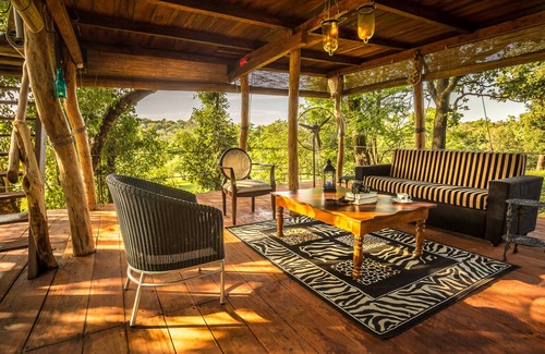 Imbulpe Ski Chalet | Mountain Top Glamping Tree House with a Star Bed