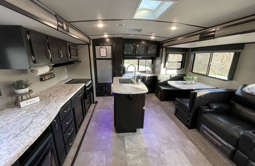 Morganton House | Mountain treat in a glamping form