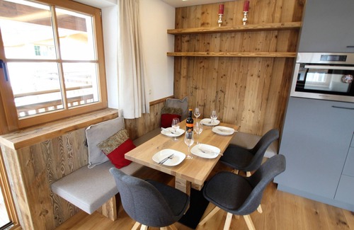 Kitzbuehel Apartment | Mountain View - 2 bedroom apartment in Kirchberg in Tirol