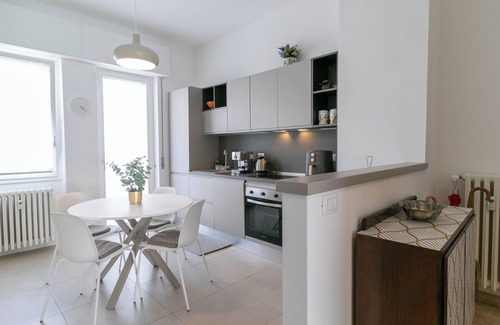 Lecco Apartment | Mountain View Apartment Lecco Centro