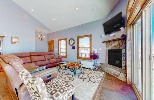 Sweetwater House | Mountain View Escape