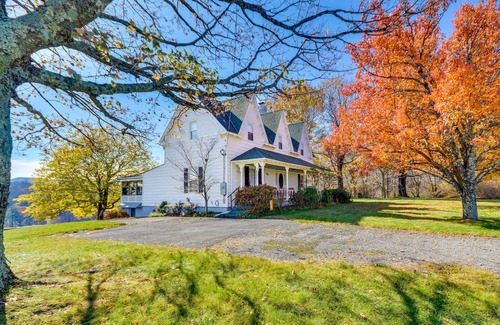 Piper Gap House | Mountain-View Galax Home Near Hiking!